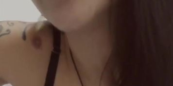 Morena gostosa com seus brinquedinhso quer te fazer gozar!!!! Asmr - Joi - Priiortiz (Priiortiz Priiortiz)