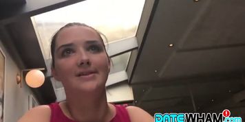 Gorgeous babe gets to blow big dick