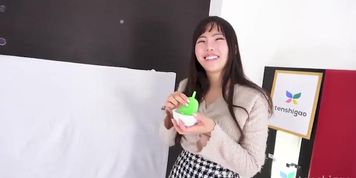 Cat Cafe Worker Miss Minami Sato Comes To Play Naked