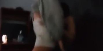 Yo quiero bailar reggaet&oacute;n HP con mi amiga putona
