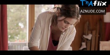 Roxane Mesquida Sexy Scene  in Nos Futurs