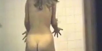 grl spied on while taking a shower