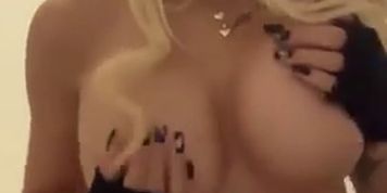 kyra hot