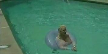 Sarenna in the pool pt1 (SaRenna Lee)