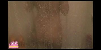 nikki sims shower (Vicky Stark)