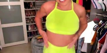 Adriana Squirting (Adriana Chechik)