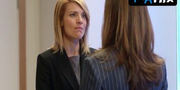 Andrea Savage Lesbian Scene  in Episodes