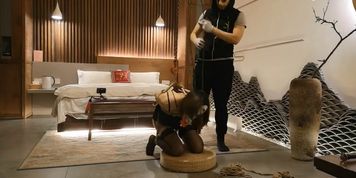 SM Teaches Binding Oral Sex