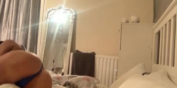 When a cam girl is horny and waiting