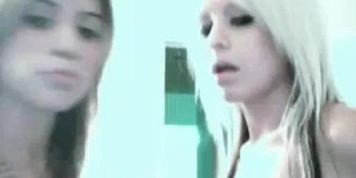 Two webcam lesbians having fun and masturbates