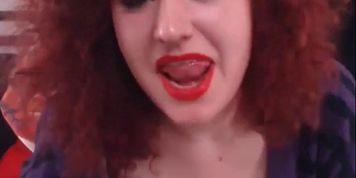 Hot Smoking Redhead On Cam