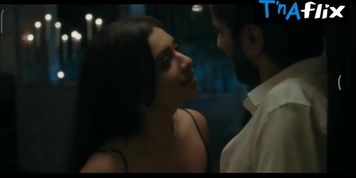 Manjari Phadnis Sexy Scene  in Fuh Se Fantasy