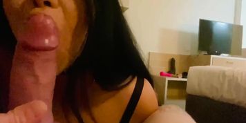 Sucking the hottest dick 