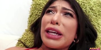 Squirting Girl Reyna Belle Gets Ass Fucked By A Massive Cock