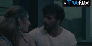 Shivangi Verma Sexy Scene  in Tera Ishq Mera Fitoor