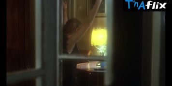 Paulina Mlynarska Butt Scene  in Kronika Wypadkow Milosnych
