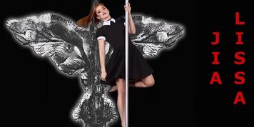 Jia Lissa striptease