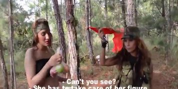 Latina pussy-eating outdoors in Jungle insurgent camp