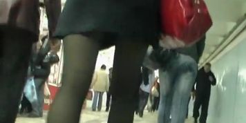 Angel in blue shoes upskirts