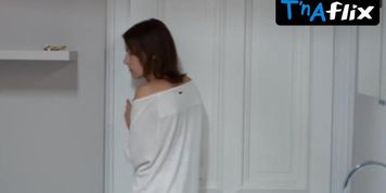 Nicolette Krebitz Butt,  Breasts Scene  in The City Below