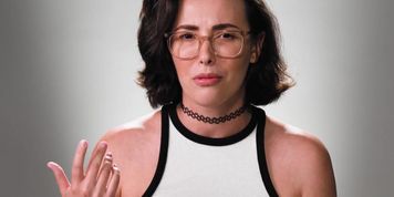 Kinky Casey Calvert interviewed and shares her masturbation secrets (Split Screen)