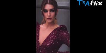Kriti Sanon Breasts Scene  in Kriti Sanon Hot Pics Collection May 2022