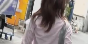 Kinky following scene of cute Japanese schoolgirl receiving sharking gift