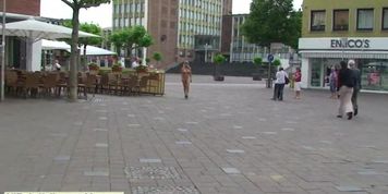 Hot public nudity with horny blonde girl