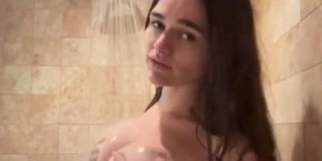 Megnutt02 Nude POV Shower Moaning Video Leaked (Lupe Burnett, Megan Guthrie)