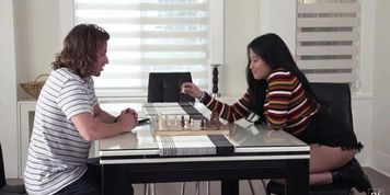 Girlfriends Roommate Is Acting Sus - S40:E27 - Jay Romero (Alona Bloom, Between Them, Jessie Saint, Jezebelle Bond)