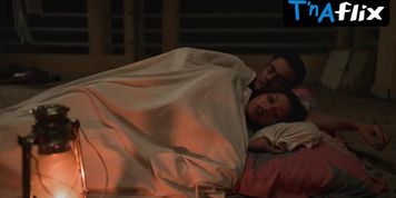 Alendra Bill Sexy Scene  in Chuu Le Zara