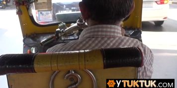 Street walker in Philippines enjoys sextourism with big dick backpackers