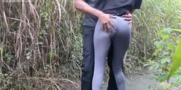 Morning me mili khet me ladki ko choda (indian_girl)
