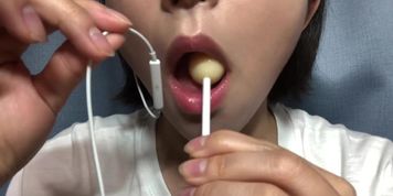asmr licking chupa chaps