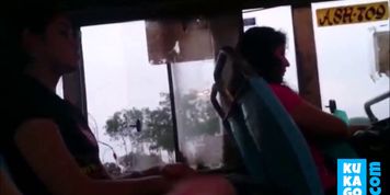 Bus Dick Flash 2 compilation - video 1