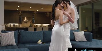 Married Beauties Charlotte Sins & Melissa Stratton Reproduce Fantasy