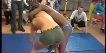 Karine vs Zambia wrestling catfight