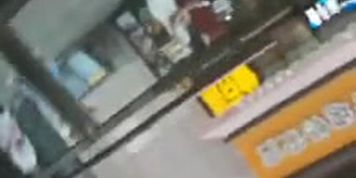 public Cum on Asian ricochets off her ass & hi ...