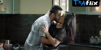 Rajsi Verma Butt,  Breasts Scene  in Gulab Jamun