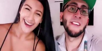 LATINA MARIANA MARTIX PLAYS POOL