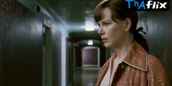 Gwendolyn Bucci Breasts Scene  in Fur: An Imaginary Portrait Of Diane Arbus