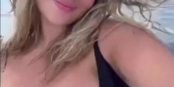 Lola Dubrul Boat Bouncing (Yulia Blondy)
