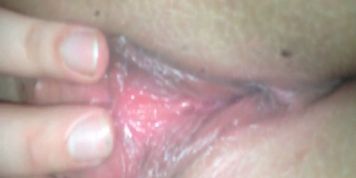 Amateur 19yo pussy closeup