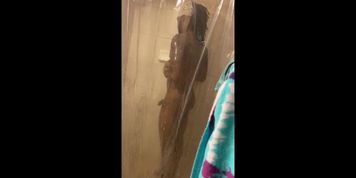 Shower Solo Black Male