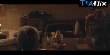 Amanda Rubinstein Breasts Scene  in Meduse (Roxane Mesquida)