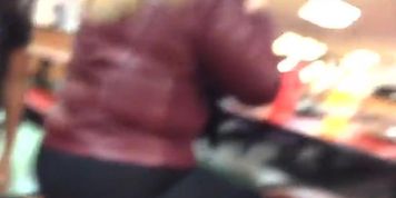 BBWs Big Asses Eating Pizza