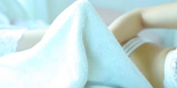Satomi Chiharu gives virtual handjob 2