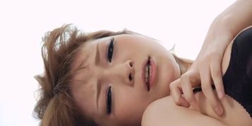 JavHD - Unearthly Yuria is playing with her pussy
