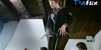 Veronique Vendell Breasts Scene  in Urlaubsreport - Woruber Reiseleiter Nicht Sprechen Durfen