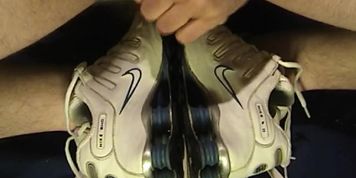 A friend sent me the Shox of his Grlfriend